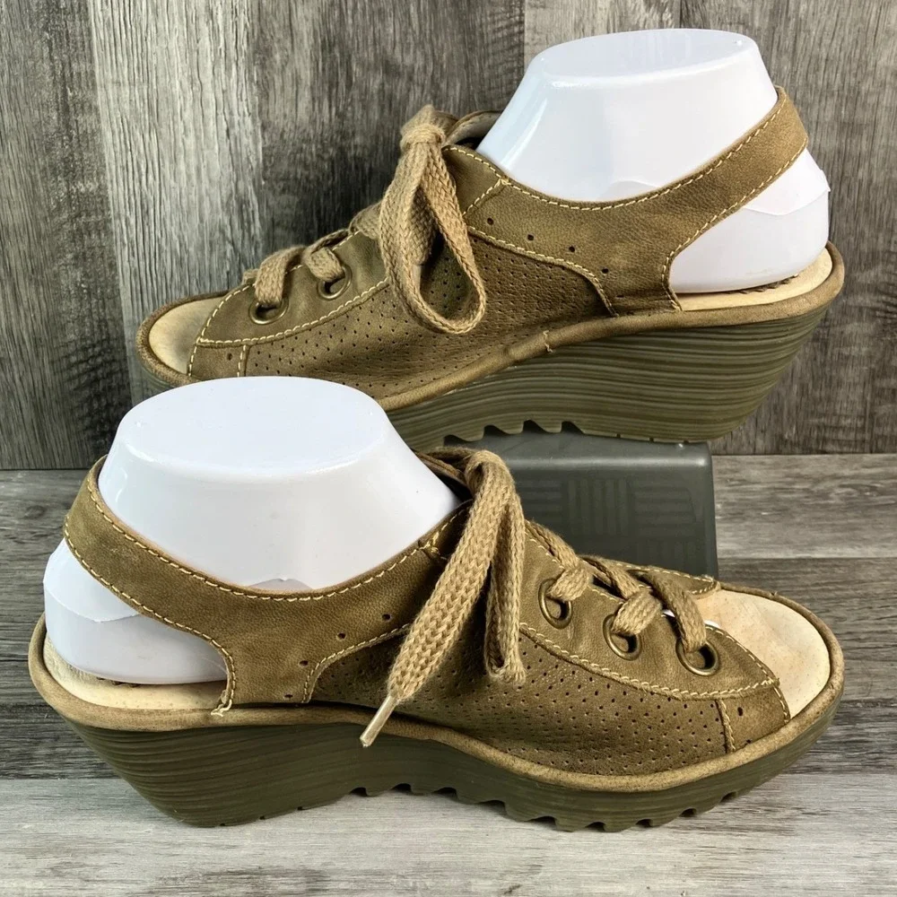 Fly London Yuna Taupe Brown Leather Lace Up Wedge Sandals Womens 39 P500617001